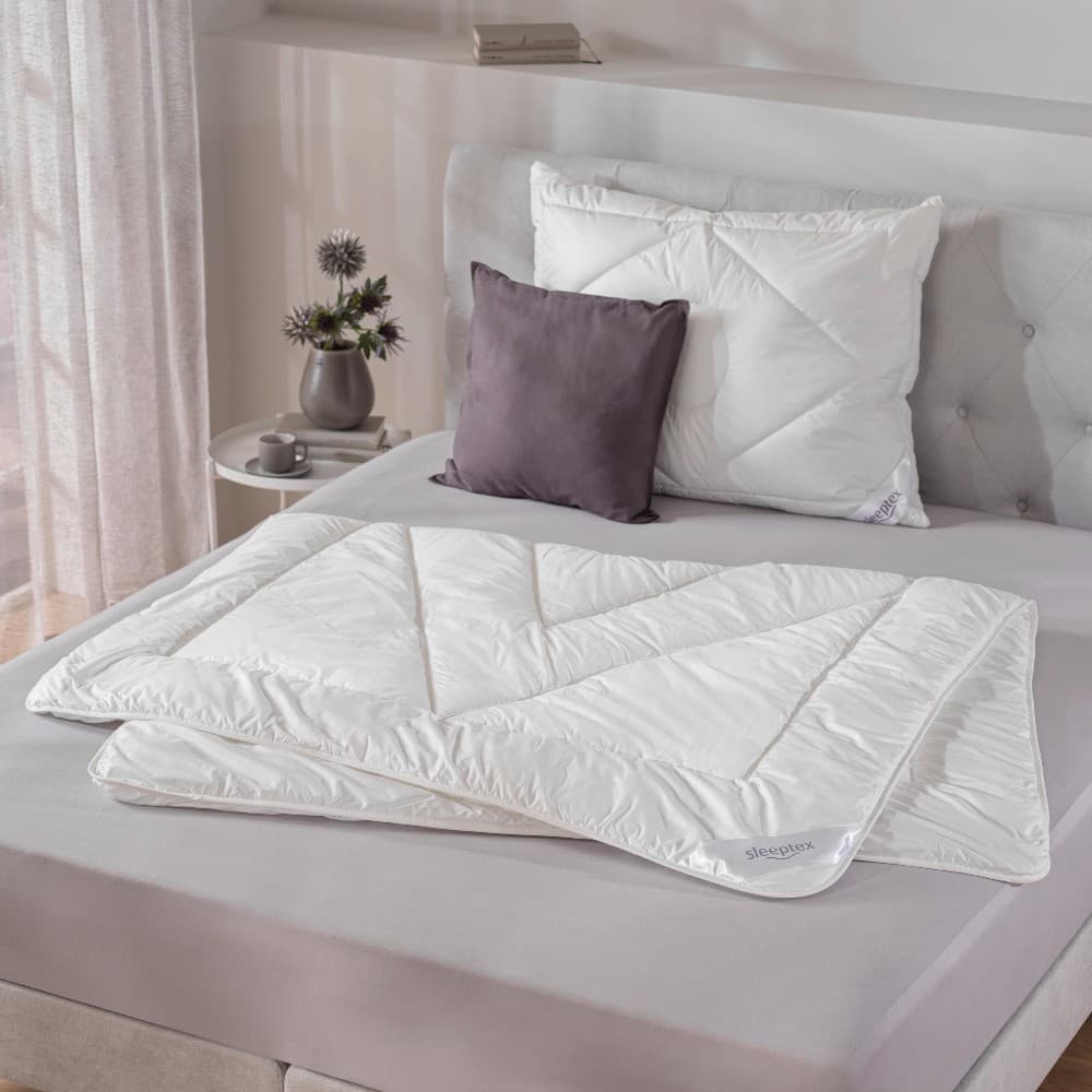 sleeptex Weißware „Katharina“ Ganzjahresdecke, 140x200cm – XXXLutz
