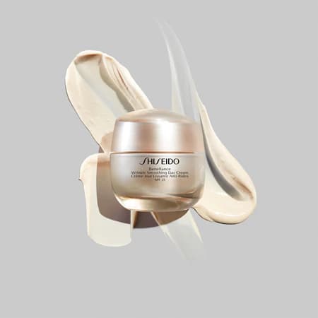 Shiseido Benefiance Wrinkle Smoothing Day Cream SPF 25 50 ml Angebot bei Müller