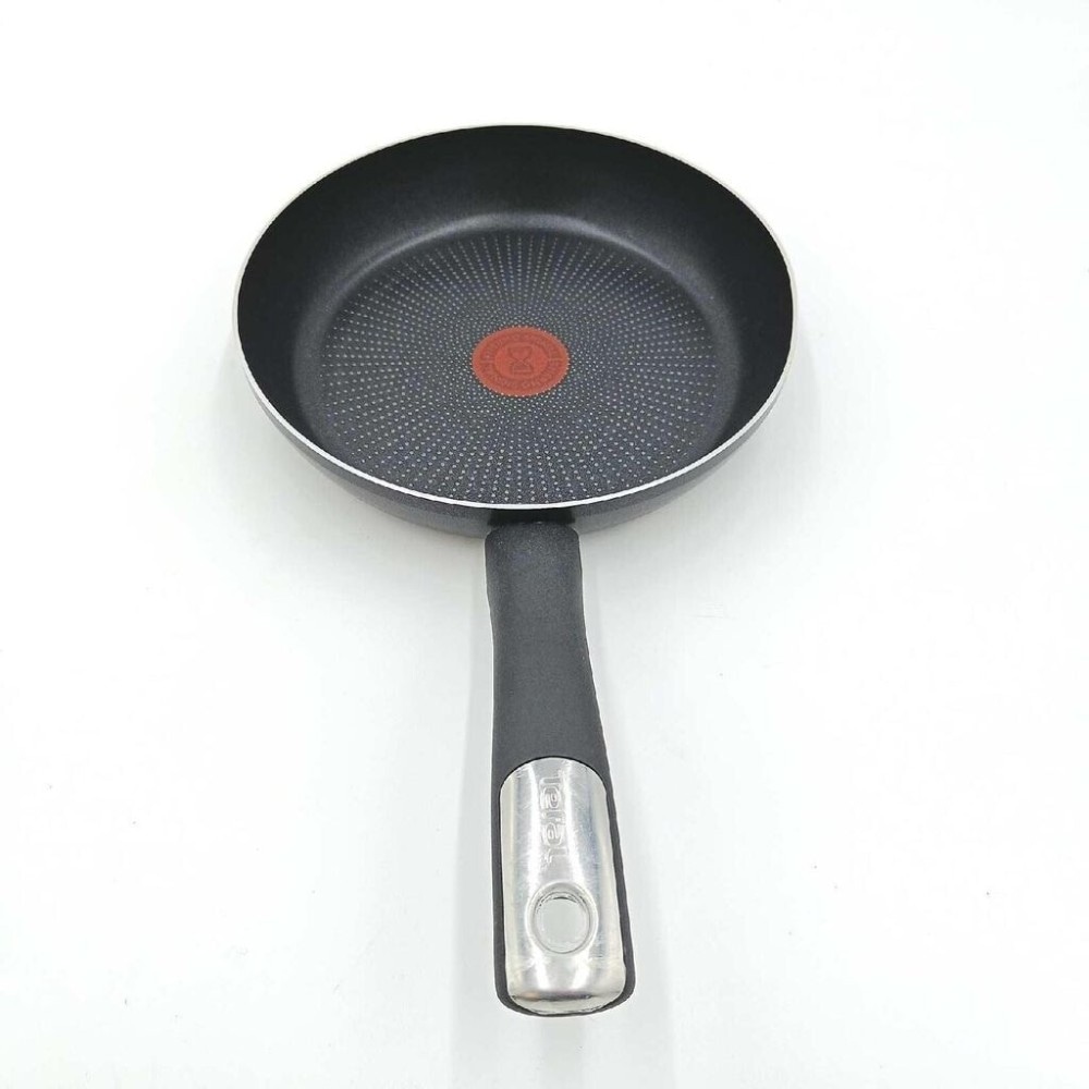 Tefal Pfanne >>Hard Titanium Essential<< 24 cm Angebot bei Interspar
