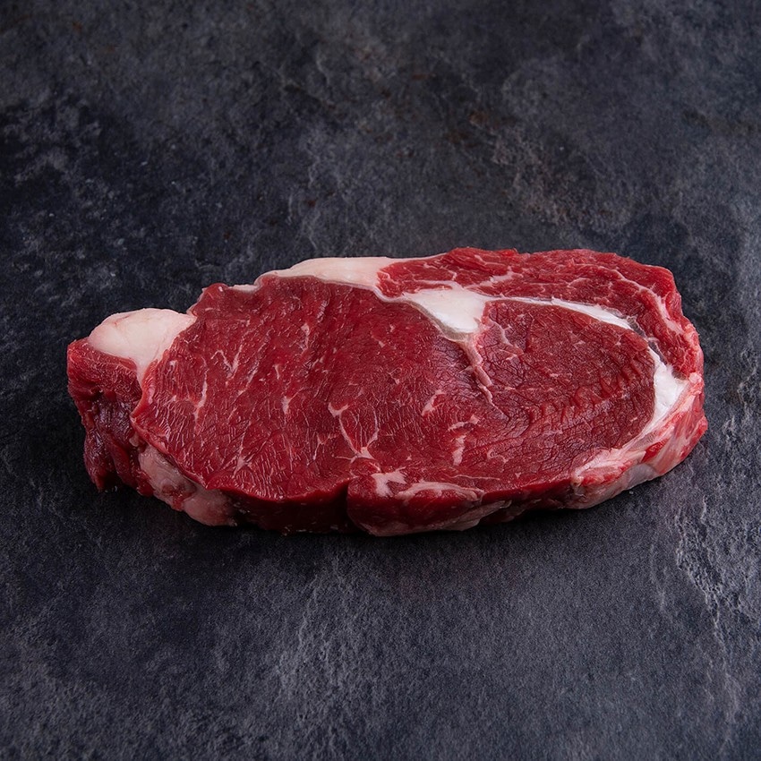 Rumpsteak oder Ribeye-Steak aus Österreich per kg Angebot bei Interspar
