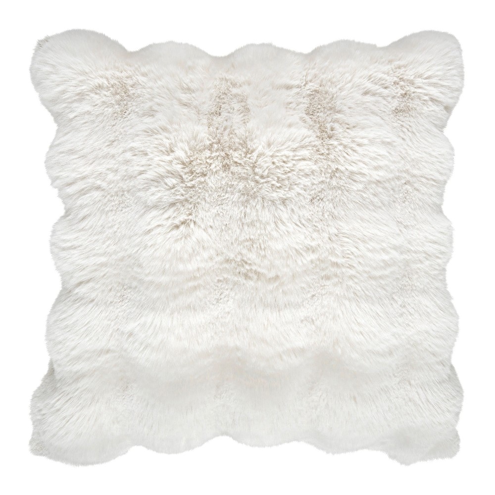 Fellkissen Bella ca. 45x45cm Angebot bei Mömax