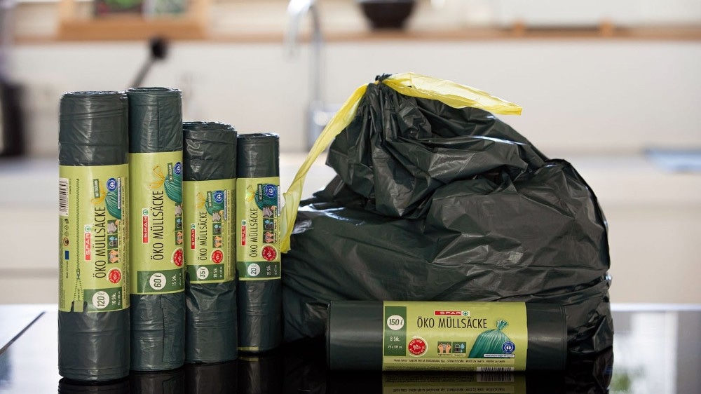 SPAR Müllsäcke mit Fixierband Angebot bei Eurospar