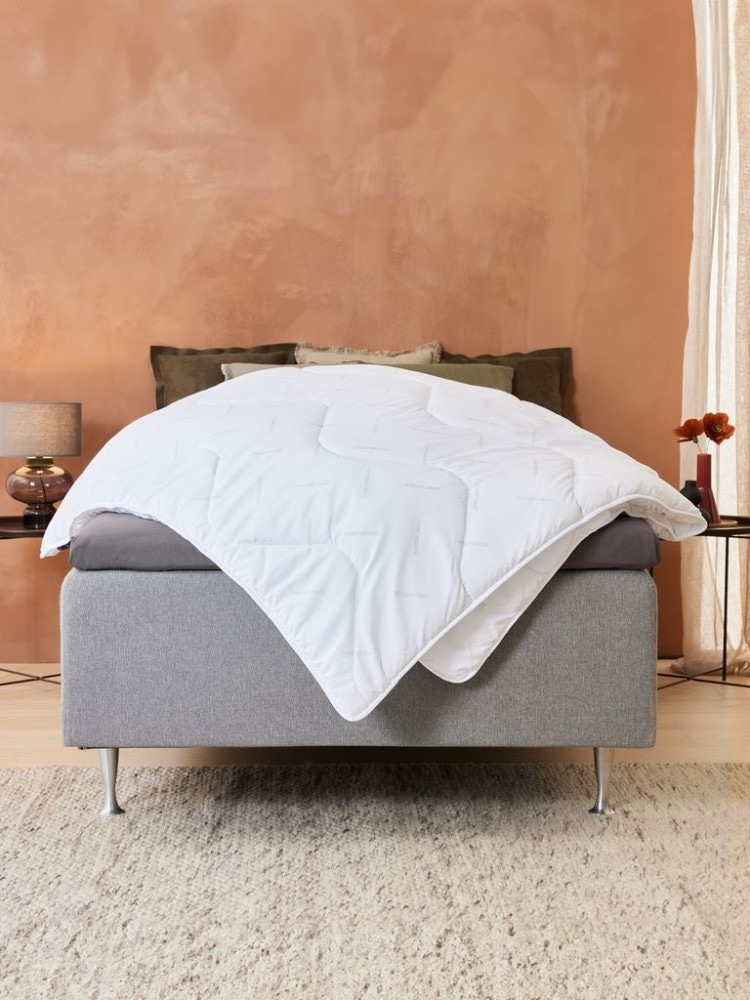 Synthetik-Bettdecke LIVING MEDICAL 135x200 cm Angebot bei Jysk
