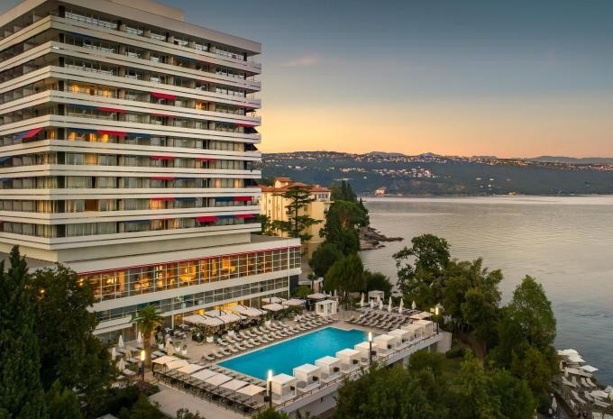 Hotel Ambasador *****S Angebot bei Hofer