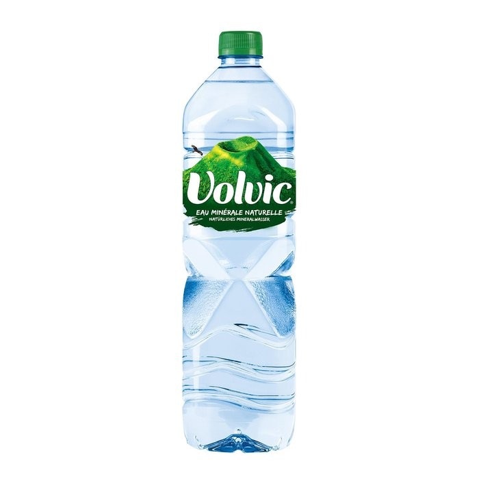 Volvic naturell Mineralwasser 1,5-Liter-Flasche Angebot bei Interspar