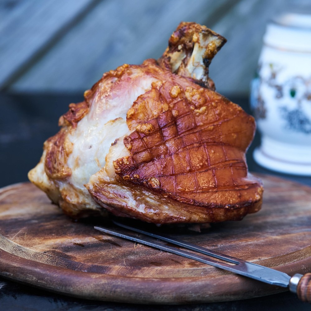 Gegrillte hintere Schweinsstelze Angebot bei Maximarkt